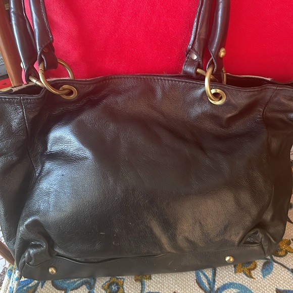 Innue leather shoulder purse